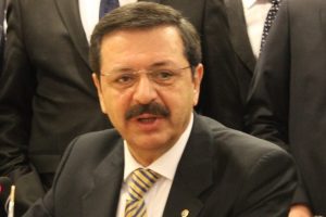 "Kardeş kardeşin evine selam vererek girecek"