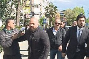 Reza Zarrab'ı bakın ka&ccedil; kişi koruyor?