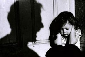 Psikolojik şiddetin etkisi 40 yıl ge&ccedil;miyor!