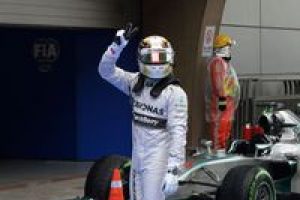 Hamilton ilk sırada