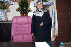 Makam koltuğunu kendi parasıyla aldı!