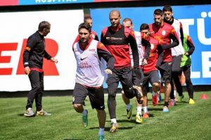 G.Saray idmanında şok sakatlık!
