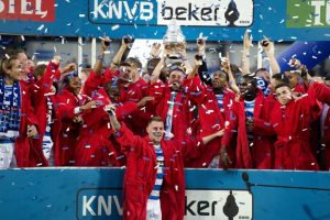 Ajax'a kupa şoku! Zwolle kupanın sahibi:5-1
