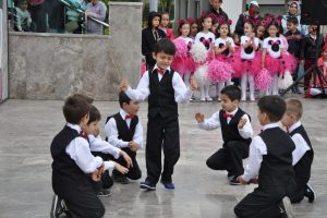 İneg&ouml;l'de 23 Nisan kutlamaları başladı