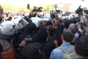 Taksim'de 1 Mayıs gerginliği