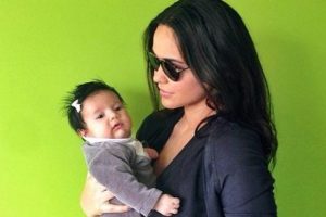 Zeynep Demirel'den kızı Yade'ye duygusal not...