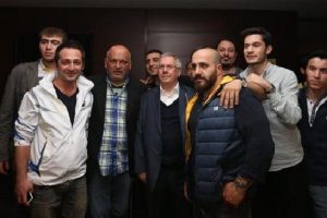 Aziz Yıldırım, taraftarlarla bir araya geldi