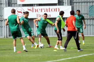 Timsah Gen&ccedil;lerbirliği ma&ccedil;ı hazırlıklarını s&uuml;rd&uuml;r&uuml;yor