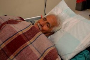 Şair Bahaettin Karako&ccedil; tedavi altında