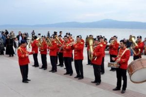 Belediye bandosu halk konserlerine başladı