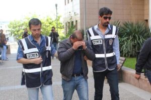 Cezaevi firarisi su&ccedil; makinesi yakalandı