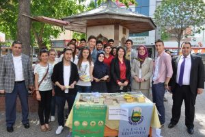 Uludağ &Uuml;niversitesi &ouml;ğrencilerinden geri d&ouml;n&uuml;ş&uuml;m projesi