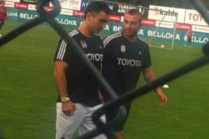 Beşiktaş idmanında flaş! G&ouml;khan T&ouml;re idmana &ccedil;ıktı