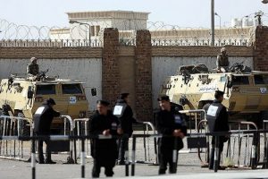 Mursi'nin duruşması 30 Nisan'a ertelendi