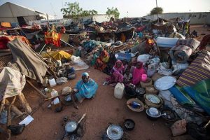 Darfur'da 224 bin kişi &ccedil;atışmalardan ka&ccedil;tı