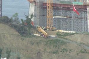 3. k&ouml;pr&uuml; inşaatında korkutan kaza