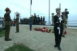 Anzaklardan &Ccedil;anakkale'de şafak ayini