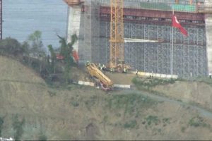 3. k&ouml;pr&uuml; inşaatında korkutan kaza