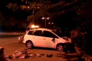 Aşırı s&uuml;rat Balıkesir'de can aldı: 1 &ouml;l&uuml; 2 yaralı