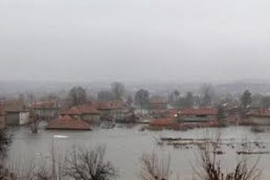 Bulgaristan'da sel bir T&uuml;rk aileyi par&ccedil;aladı