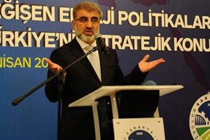 N&uuml;kleer santral eleştirilerine "Paris"li savunma