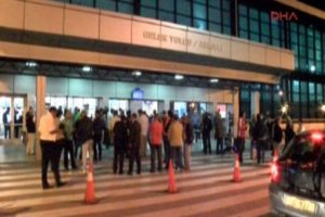 Ercan Havalimanı'nda b&uuml;y&uuml;k panik