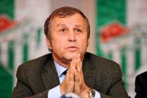 Bursaspor'un merhum başkanı i&ccedil;in "Tarih Yazıcı" belgeseli
