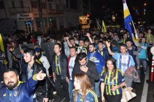 Bursa'da Fenerbah&ccedil;e'nin şampiyonluk kutlamaları