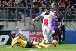 PSG şampiyonluğu haftaya bıraktı: 1-1