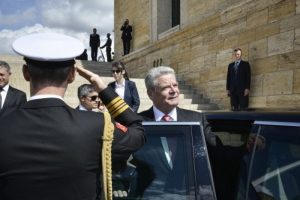 Almanya Cumhurbaşkanı Gauck Ankara'da