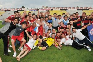 Altınordu rekor kırarak şampiyon oldu!