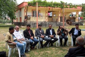 Ka&ccedil;ırılan uzman &ccedil;avuşun ailesinin umutlu bekleyişi