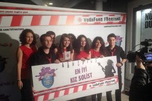 T&uuml;rkiye'nin en iyi solisti Bursa Anadolu Kız Lisesi'nden