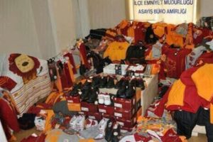 GS Store'dan &ccedil;alınanlar Kartal'da &ccedil;ıktı!