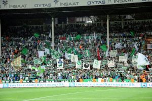 Bursaspor - Trabzonspor ma&ccedil;ında ses getirecek protesto