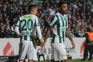 Bursaspor'da kimler kalacak kimler gidecek?