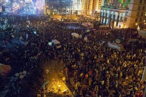 Kiev'deki Bağımsızlık Meydanı'nda &ccedil;atışma