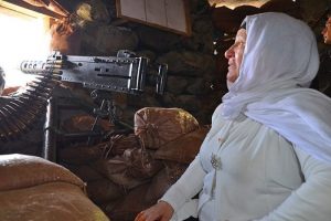 Oğlunun şehit edildiği mevzide barış mesajı