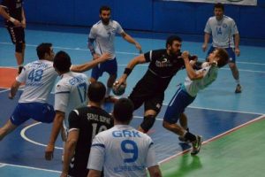 Nil&uuml;fer Belediyespor ilk ma&ccedil;ı kaybetti:27-35