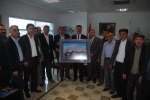 Dernek y&ouml;neticileri'nden Refik Yılmaz'a ziyaret