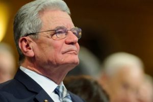 Alman h&uuml;k&uuml;meti: Gauck'tan farklı d&uuml;ş&uuml;nm&uuml;yoruz