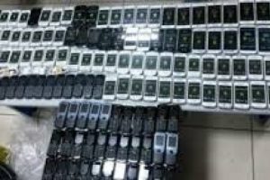 Bursa'da  ka&ccedil;ak cep telefonu ele ge&ccedil;irildi