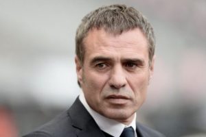 Ersun Yanal kalıyor mu?