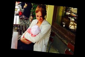 Meryem Uzerli'den kızıyla yeni kare!