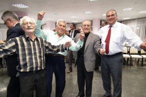 Huzurevi sakinlerine gezek s&uuml;rprizi