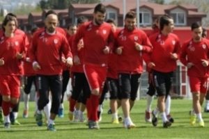 Samsunspor'da futbolcular isyan etti