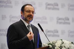 Gen&ccedil;lik i&ccedil;in yeni bir dil &uuml;zerinde &ccedil;alışmalıyız