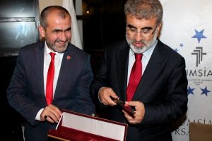 Bakan Yıldız "Bursa Bı&ccedil;ağına" hayran kaldı