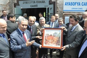 Arın&ccedil;'tan İznik vurgusu