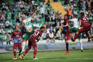 Bursaspor 90+4'de 3 puanı ka&ccedil;ırdı:2-2